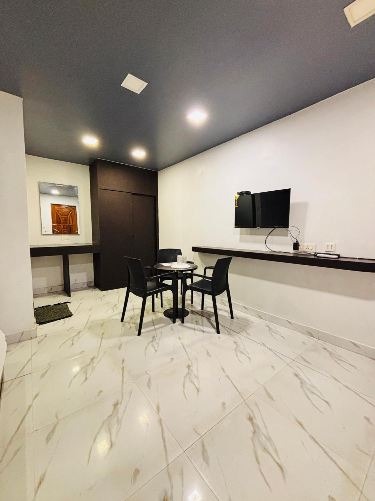 The Elite Beachview Pondicherry Exterior photo